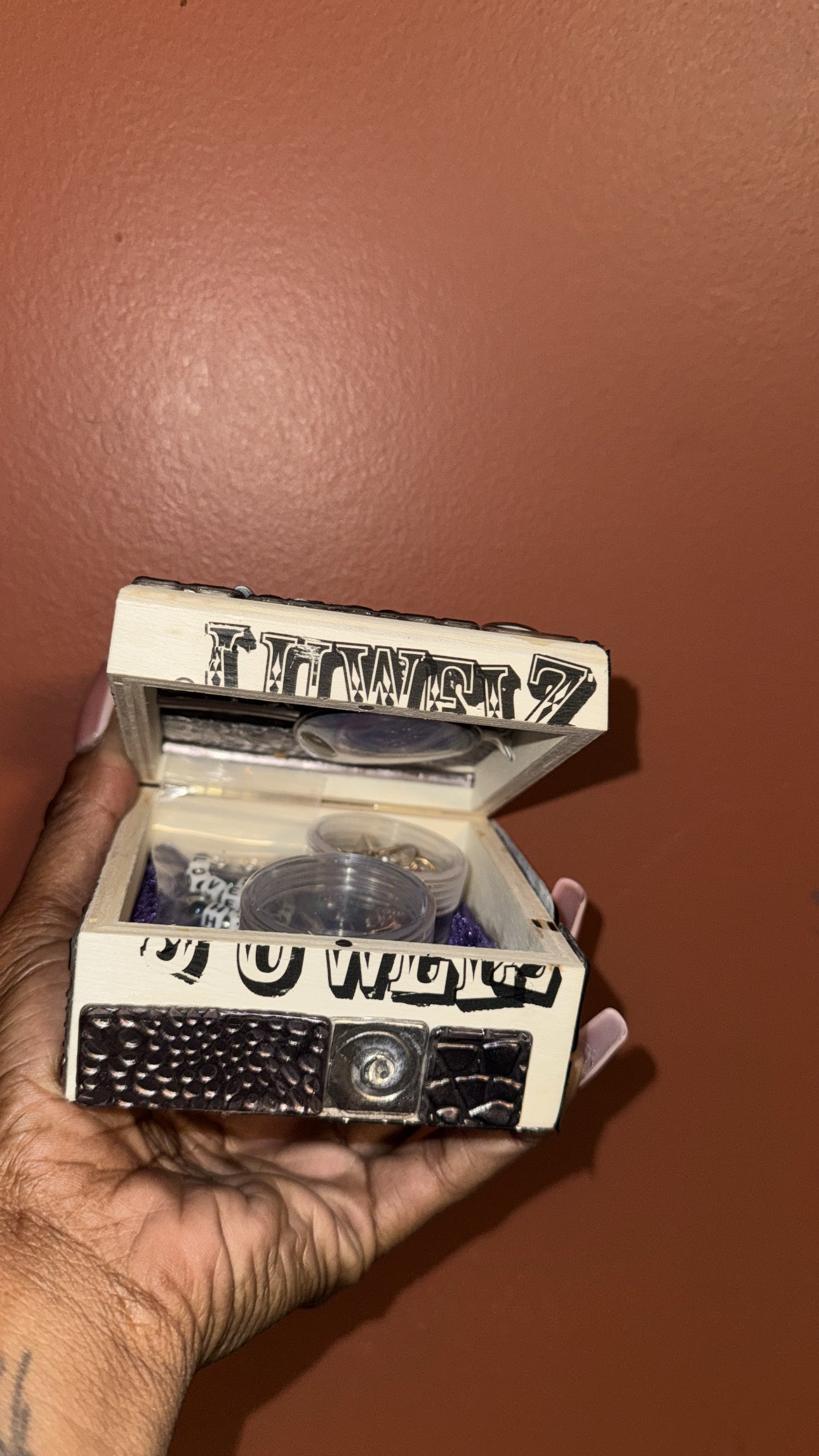 JB STASH BOX 2024