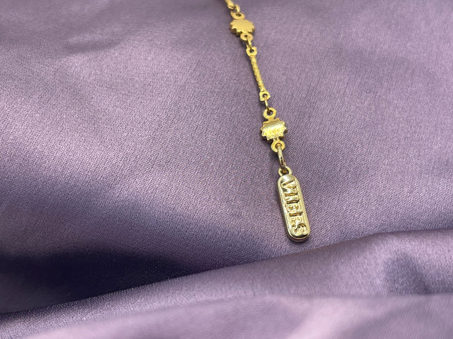 VIBES Waist Chain ✨
