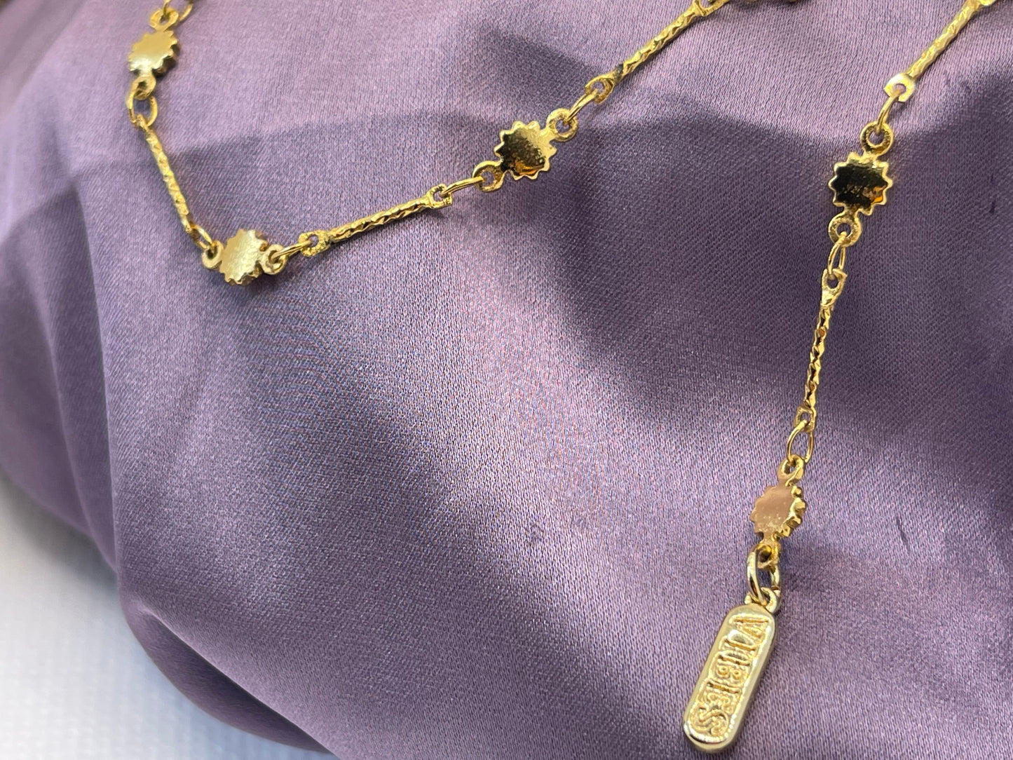VIBES Waist Chain ✨